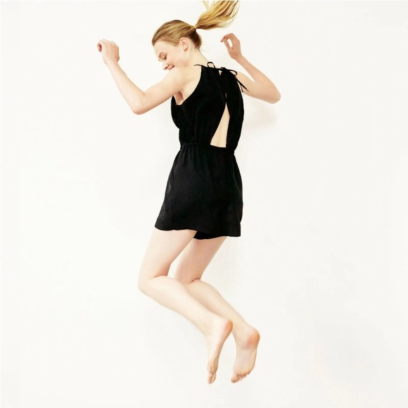 Club Monaco Black Halter Split Back Romper Jumper Playsuit w/ Pockets - Picture 4 of 7